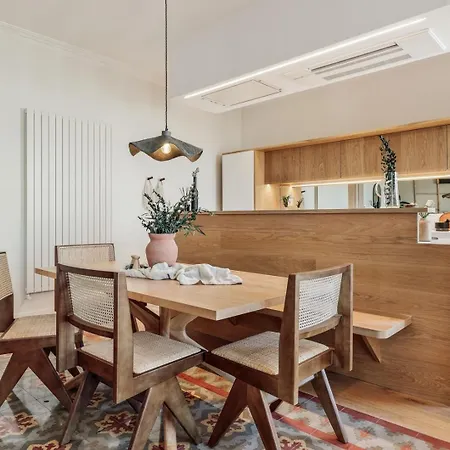 Karakoy - 2 Bedrooms And Balcony In Eixample Dreta דירה *
